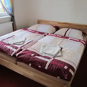 ellenőrizze a rendelkezésre állást