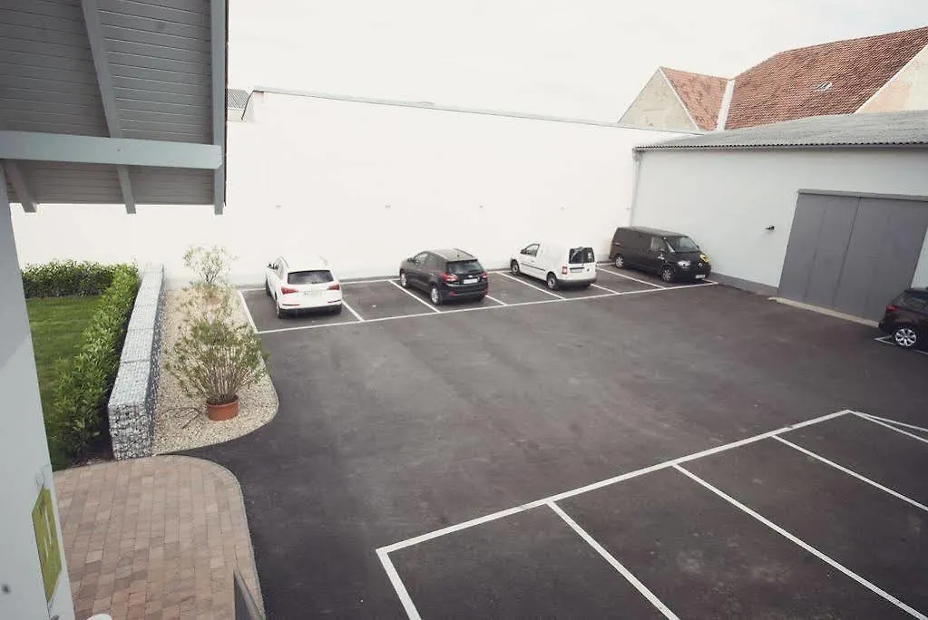 Motel22 Parkplatz Inklusive Bécs Ausztria